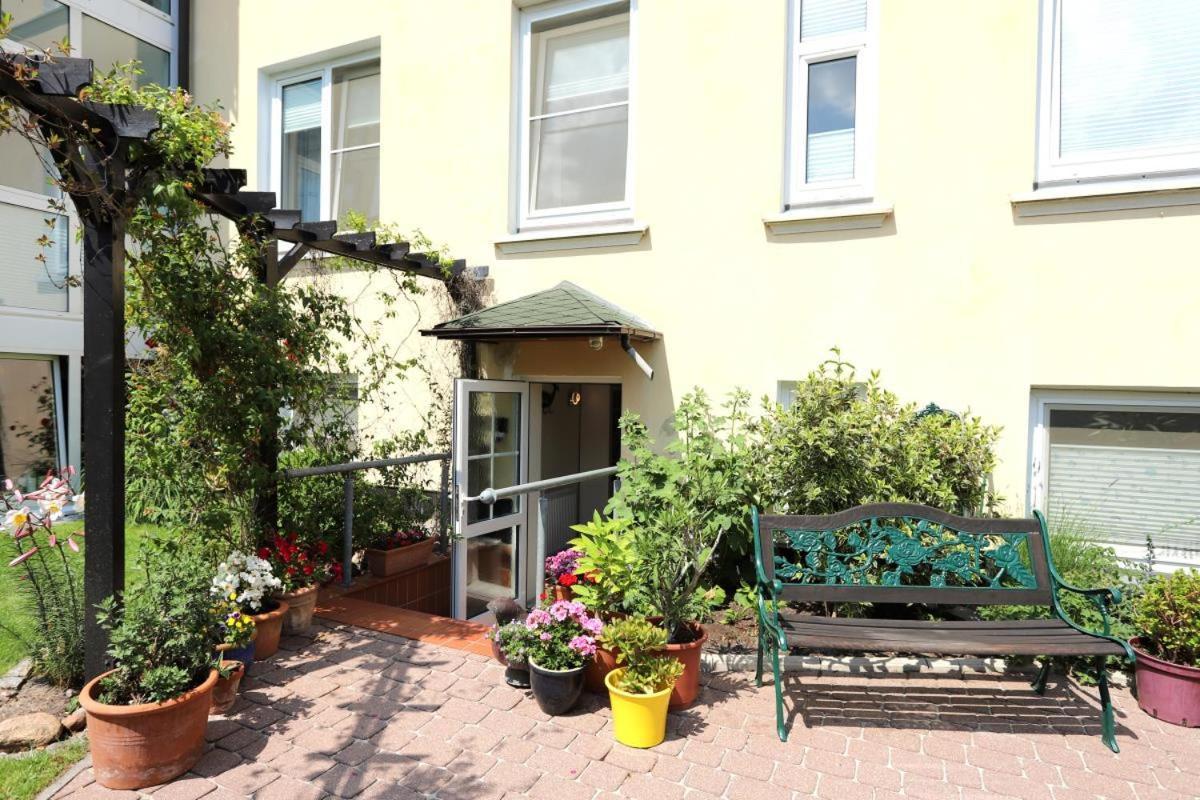 Villa Warnemuende Ferienwohnungen Rostock Esterno foto