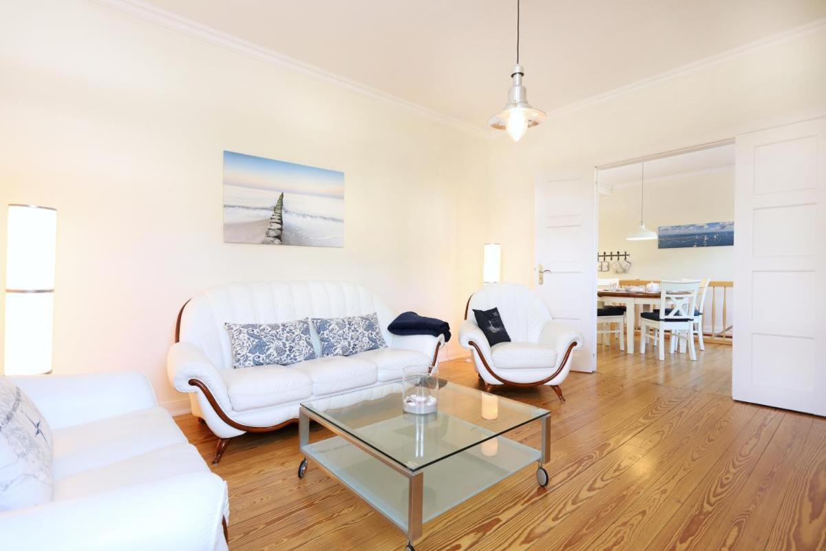 Villa Warnemuende Ferienwohnungen Rostock Esterno foto