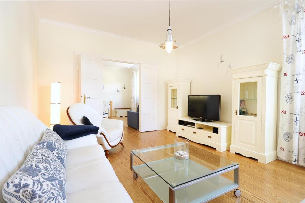 Villa Warnemuende Ferienwohnungen Rostock Esterno foto