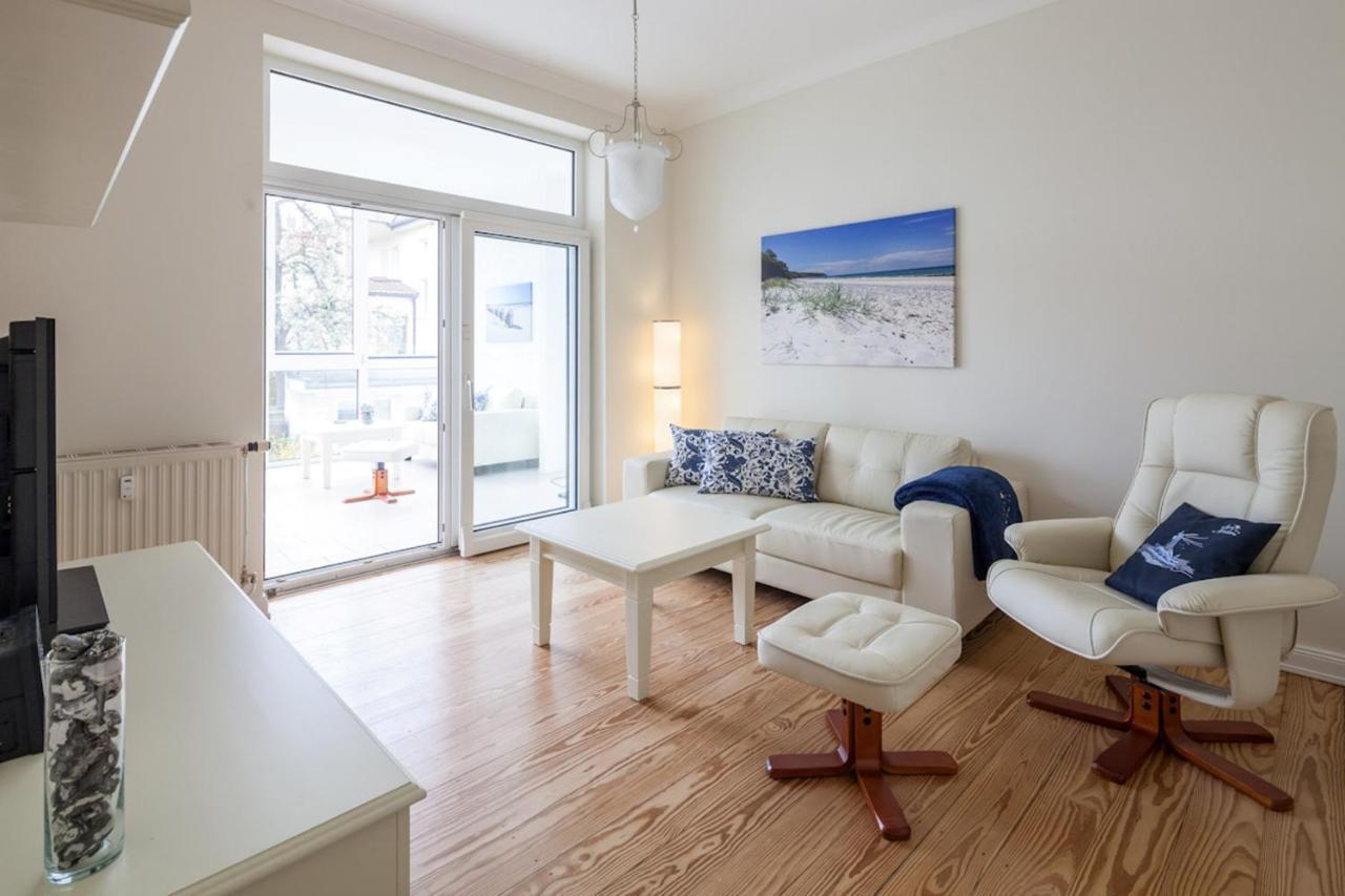 Villa Warnemuende Ferienwohnungen Rostock Esterno foto